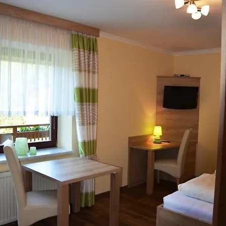 Fruehstueckspension Porranzl 3* Hofamt Priel