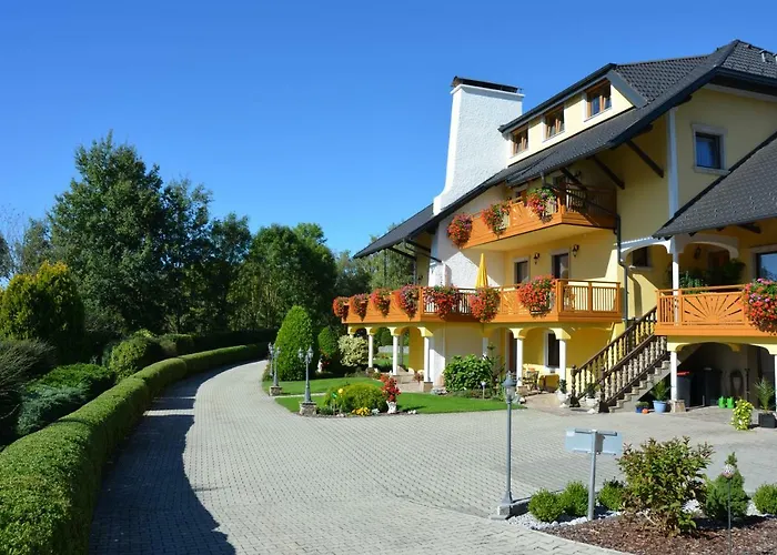 Guest house Fruehstueckspension Porranzl 3*